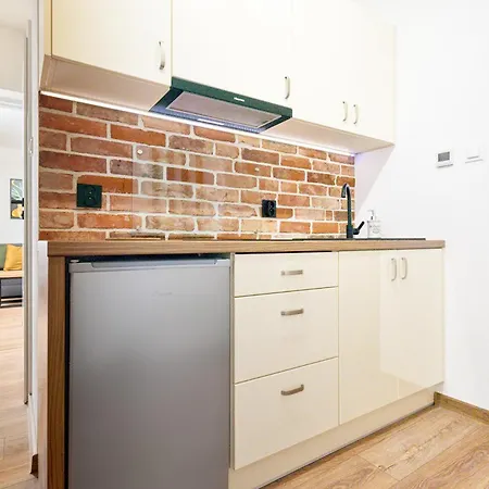 Apartmán Emilii Plater 5 *